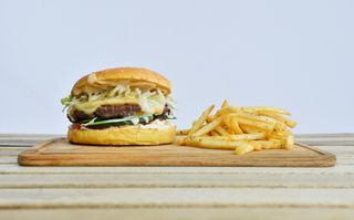 Вегетариански Бургер Четири Сирена