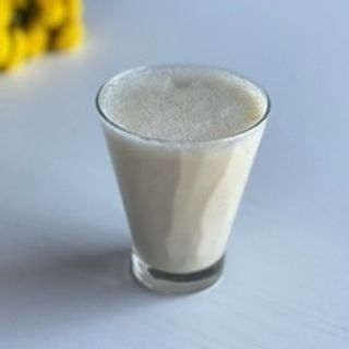 Банановый молочный коктейль 