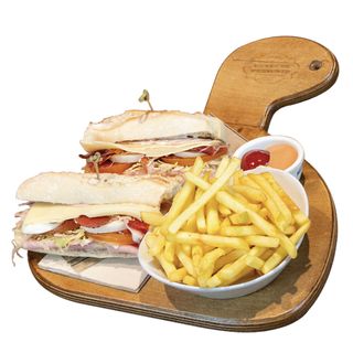 AMERICANA + BATATA FRITA