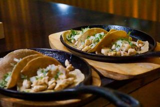 Taco De Pollo (4 Uds.)