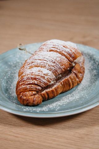 Croissant con Nutella