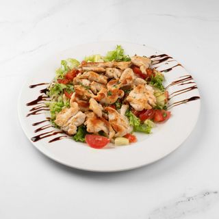 Salata s piletinom