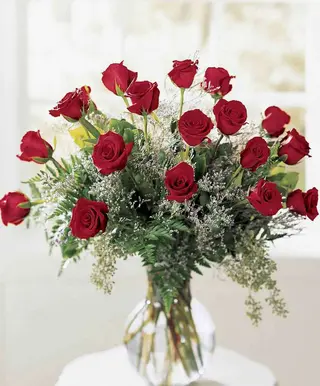 Ramo de una docena de Rosas