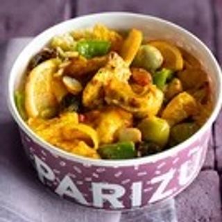 Pollo speziato + riso, peperoni, olive, arance, mandorle