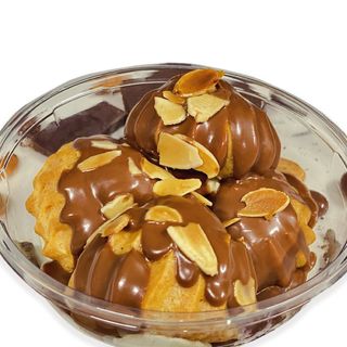 Profiterol cup