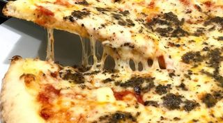 Pizza Trufa (27 Cm. A 30 Cm.)