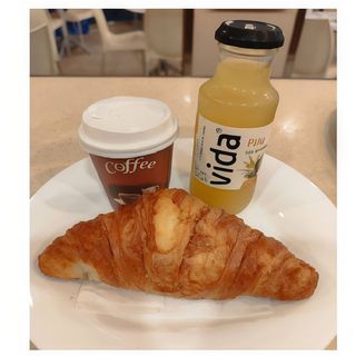 Desayuno - BOLLERÍA-CAFÉ-ZUMO