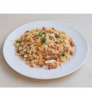 23. Arroz Frito Tres Delicias