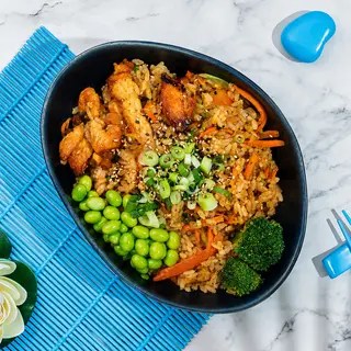 Wok orez cu pui in sos Taiwanez