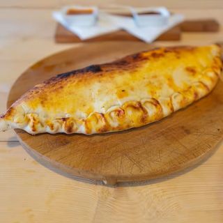 Pizza Calzone