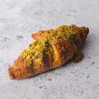 Kroasan sa kremom od pistaća 110g