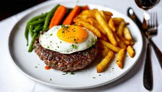 Steak Haché Œuf à Cheval