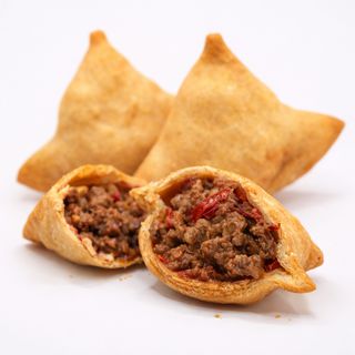 Samosa vită frăgezită