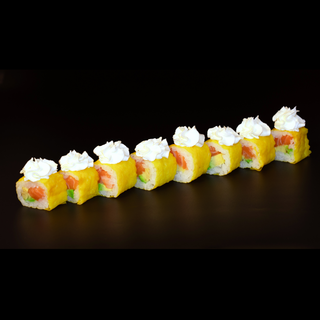 93. Rollo especial de salmón(hojaldre de soja) (8uds)