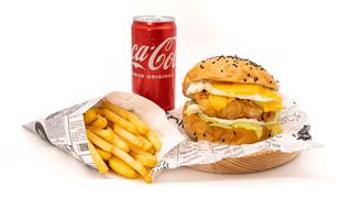 Menú Chicken Trufada Burger