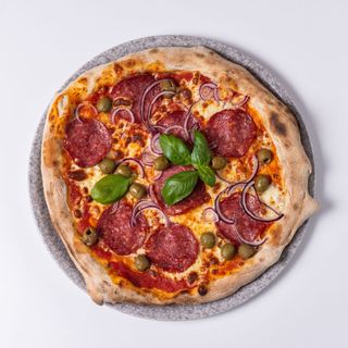 Pizza Pancetta e Prosciutto Cotto e Salame