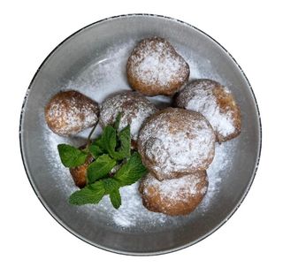 Papanasi cu dulceata visine+smantana