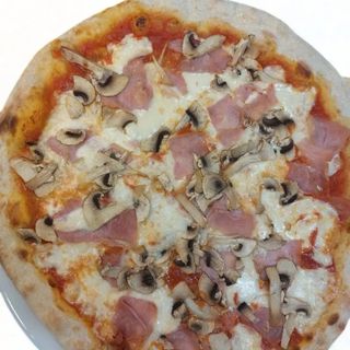Pizza prosciutto e funghi