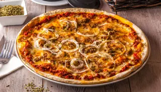 Pizza Bolognaises