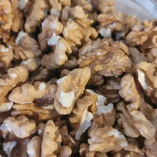 Miez de nuca 100g