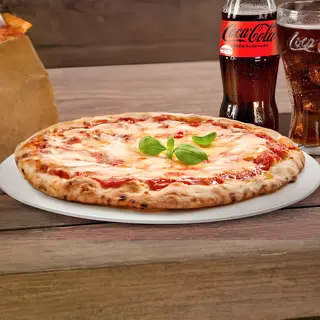 Pizza patatosa + Coca-Cola
