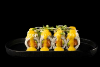 a401 Uramaki sake mango