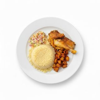 ½ Poulet Braisé & Accompagnement