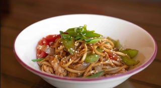 Удон с курицей