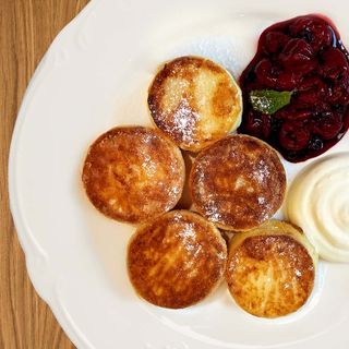 Сирники з вишневим конфітюром (250г)