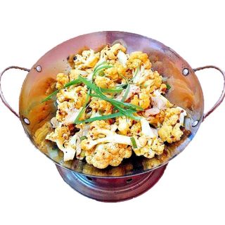 i12. Conopidă la plită ușor picant 干锅花菜