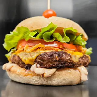 Hamburguer com Queijo Cheddar