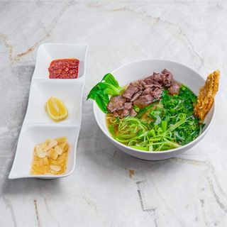 Zupa Pho wołowina duża