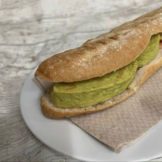 Bocadillo de Tortilla de Alcachofas