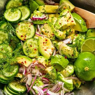 Ensalada Verde Con Cebolla Roja