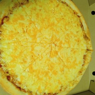 Pizza Cuatro Quesos (40 Cm.)