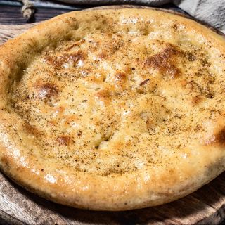 Селско хлебче с чубрица