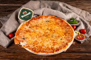 პიცა 4 ყველით