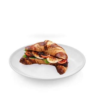 Croissant z kozim serem, konfiturą z czerwonej cebuli, pomidorkami cherry, twarożkiem i miksem sałat 160 g