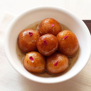 Gulab jamun ( 2 unidad) ( contiene gluten)