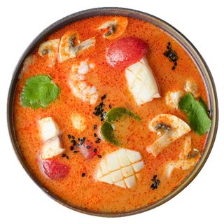 Supă Tom Yam cu lapte de cocos cu fructe de mare (400 g/100 g)