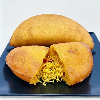 Empanada de Pollo Mechado