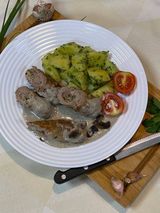 ღორის ხორცი სოკოს სოუსში