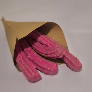 churros cubiertos de crema de fresa (4 unid)