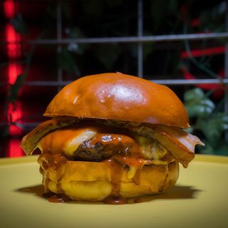 CHARMANDER (PATATAS INCLUIDAS)