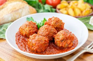Albóndigas en salsa 