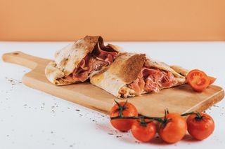 EN FAMILIA  (Elige 2 pizzas Familiares y comparte con los tuyos)