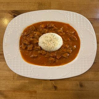 Goulash con arroz