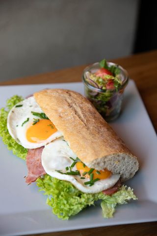 Ciabatta grillowany bekon