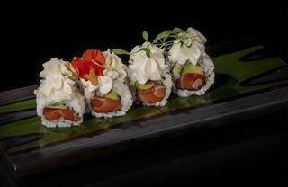 85 Uramaki Salmón Philadelphia (8 Uds.)