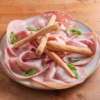LA NOSTRA MORTADELLA TARTUFATA